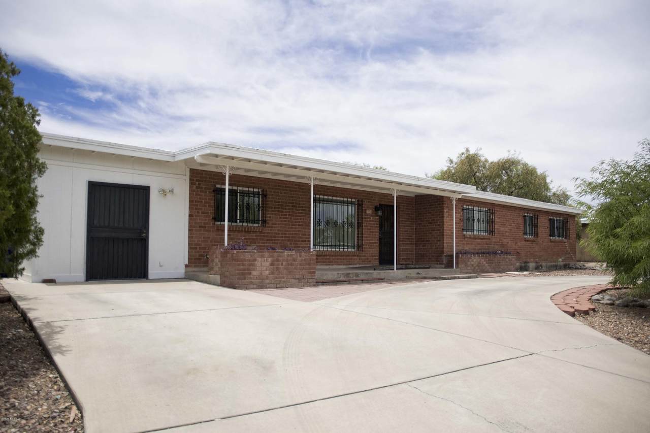 6942 3Rd Street - Photo 1