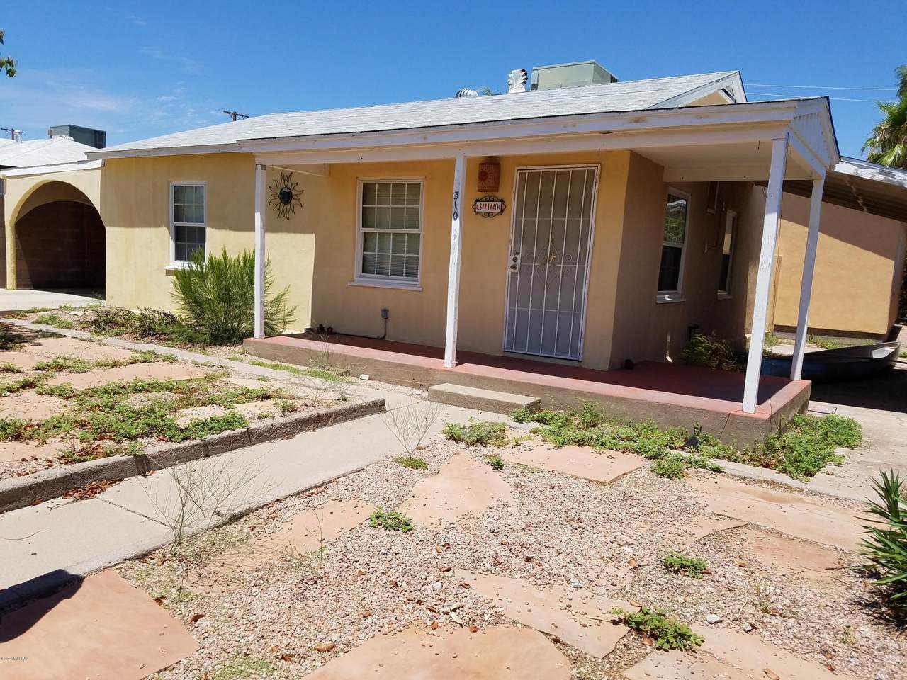 310 Arroyo Avenue - Photo 1