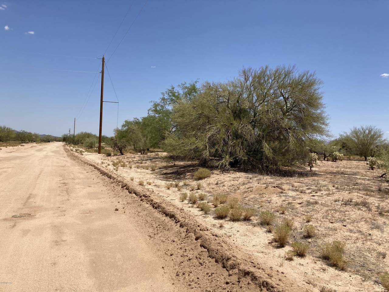 11101 Comanche Road - Photo 1