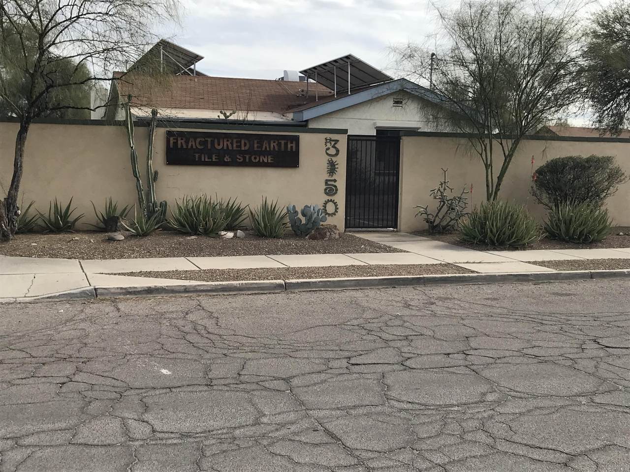 208 Fort Lowell Road - Photo 1