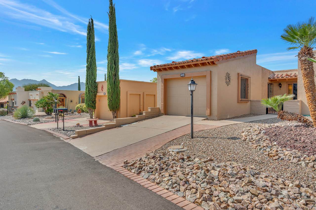 1079 Camino Sagasta - Photo 1