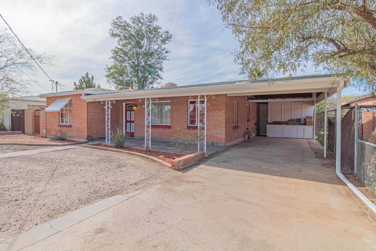 2131 Dodge Boulevard - Photo 1
