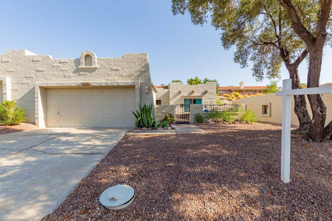 7425 Wandering Road - Photo 1