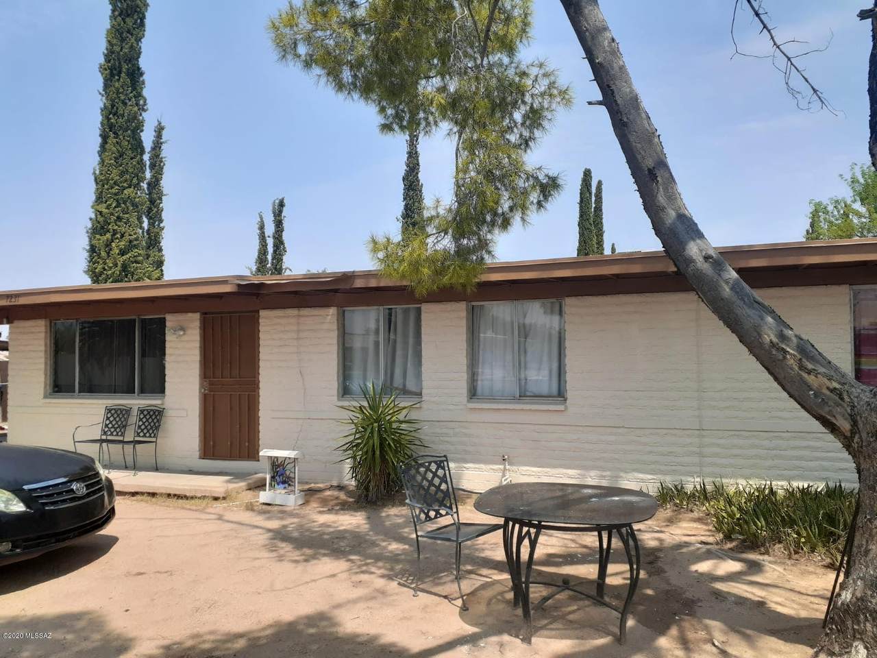 7231 Pomegranate Street - Photo 1
