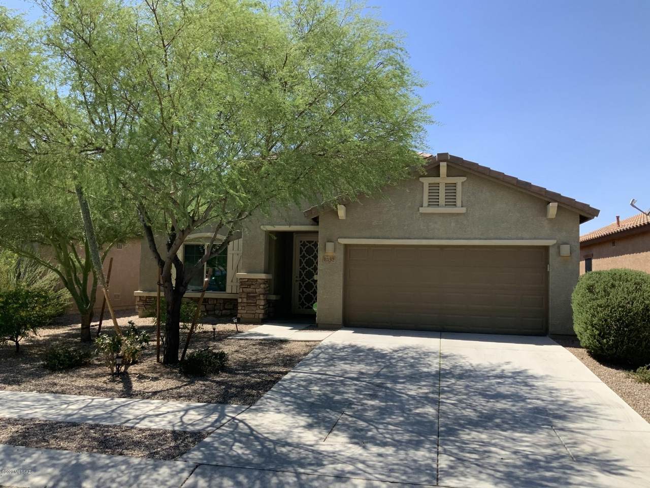 8152 Circulo El Palmito - Photo 1