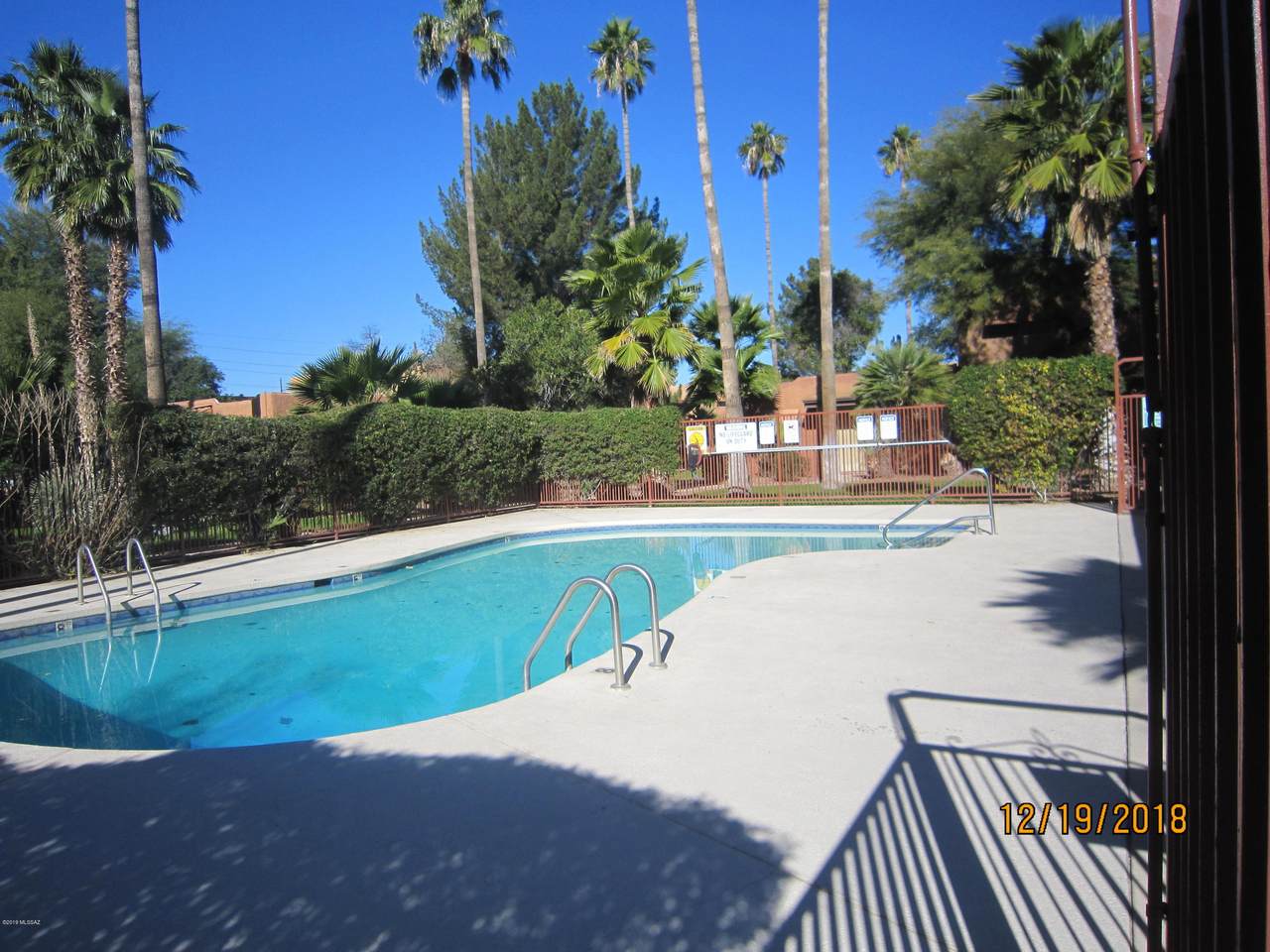 2950 Alvernon Way - Photo 1