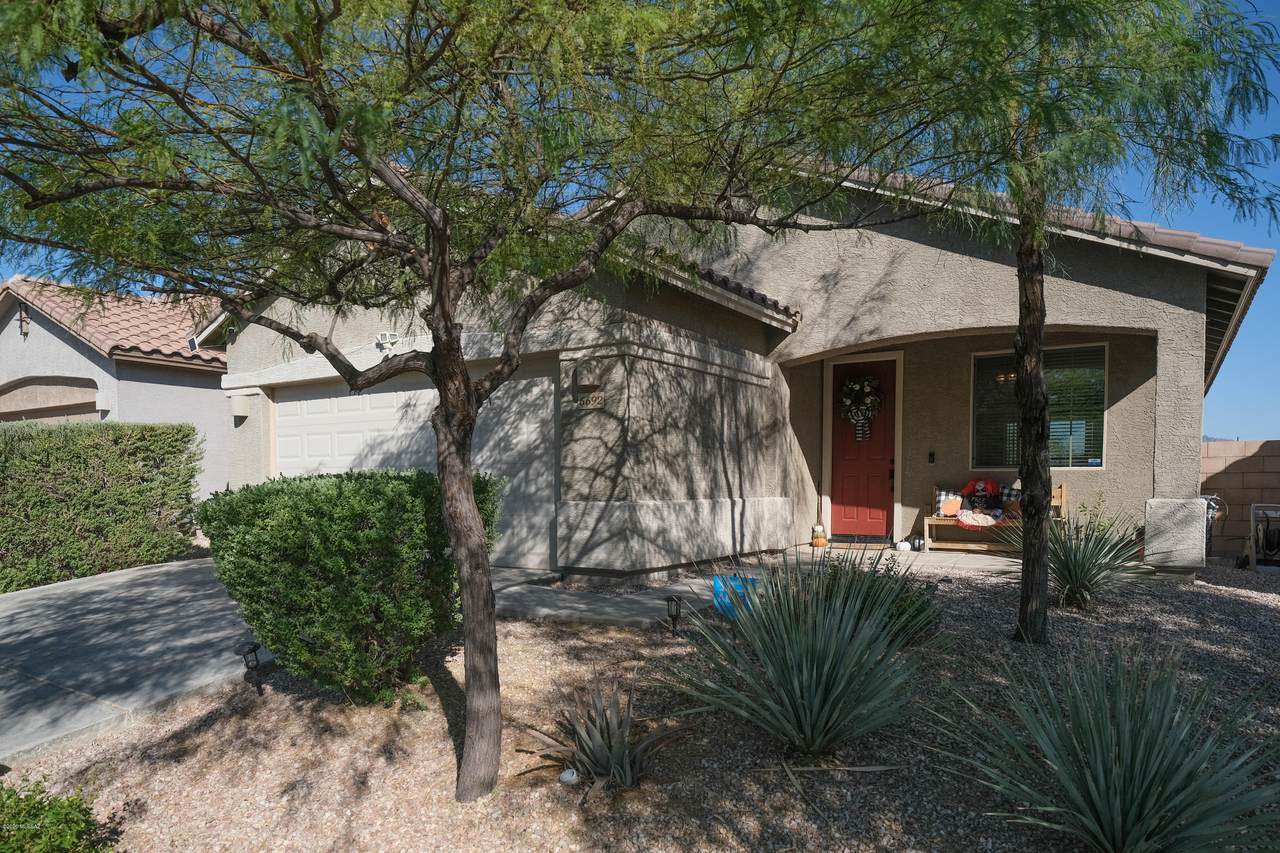 6692 Ebb Tide Way - Photo 1