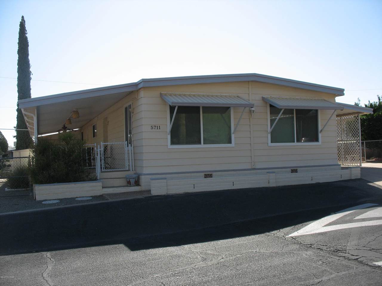5711 Circle Z Street - Photo 1