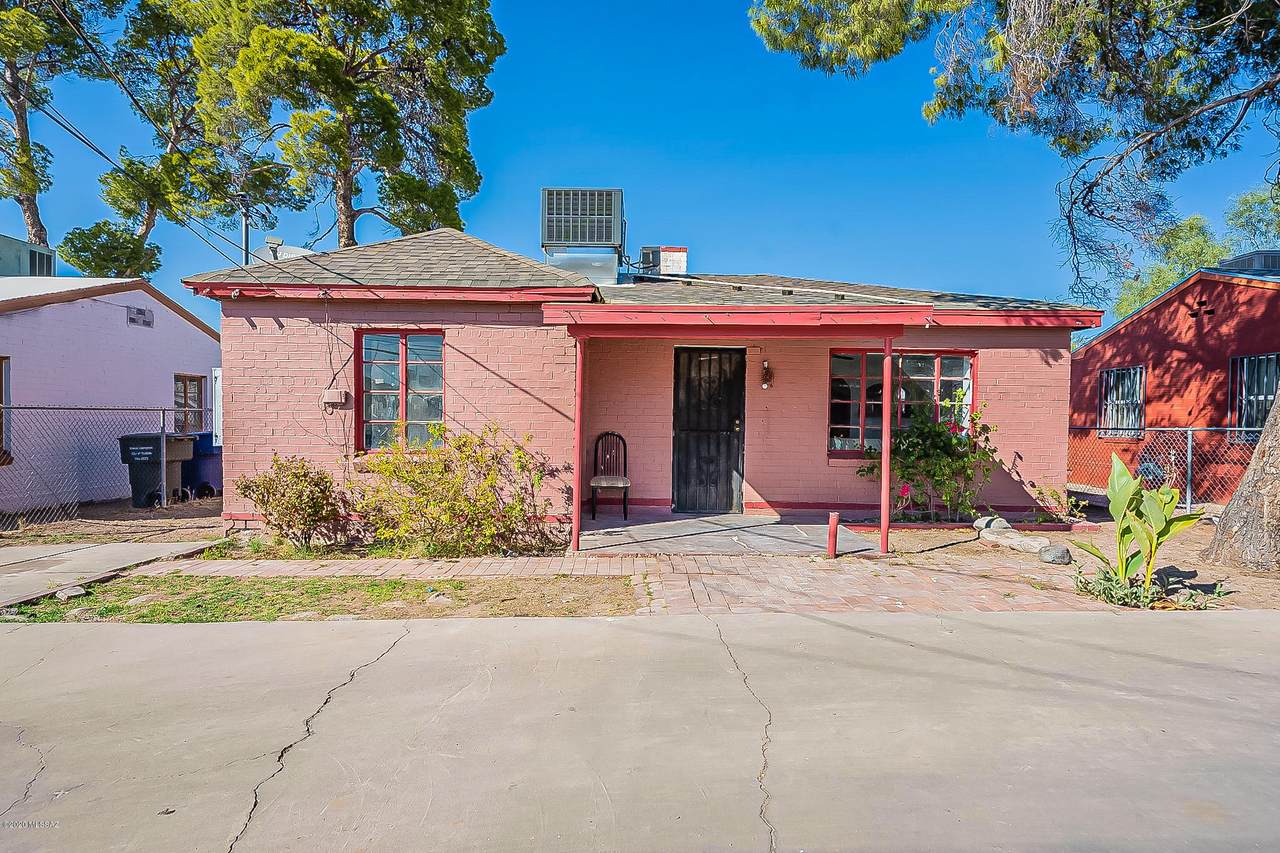 208 Veterans Boulevard - Photo 1