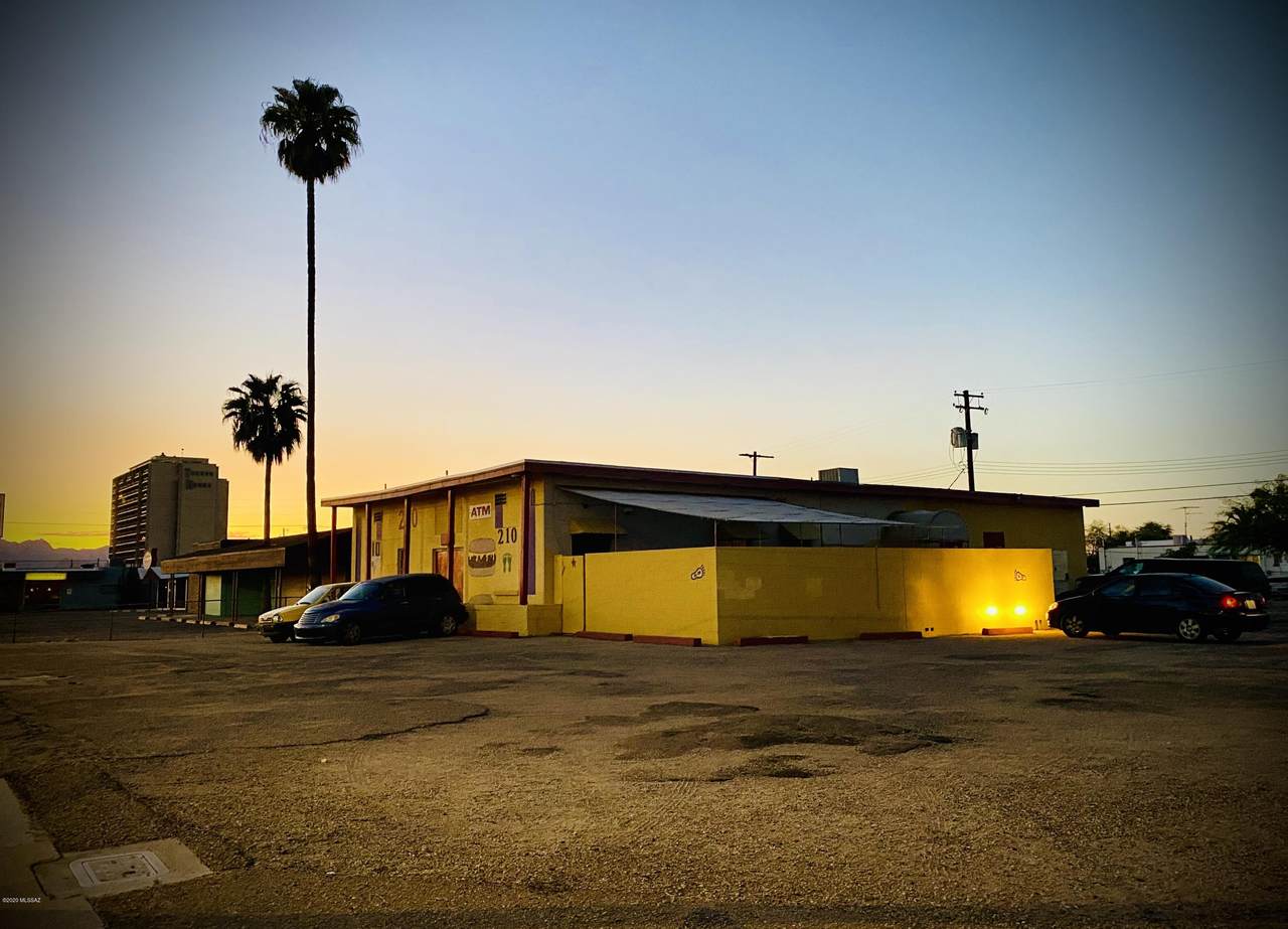 210 Drachman Street - Photo 1