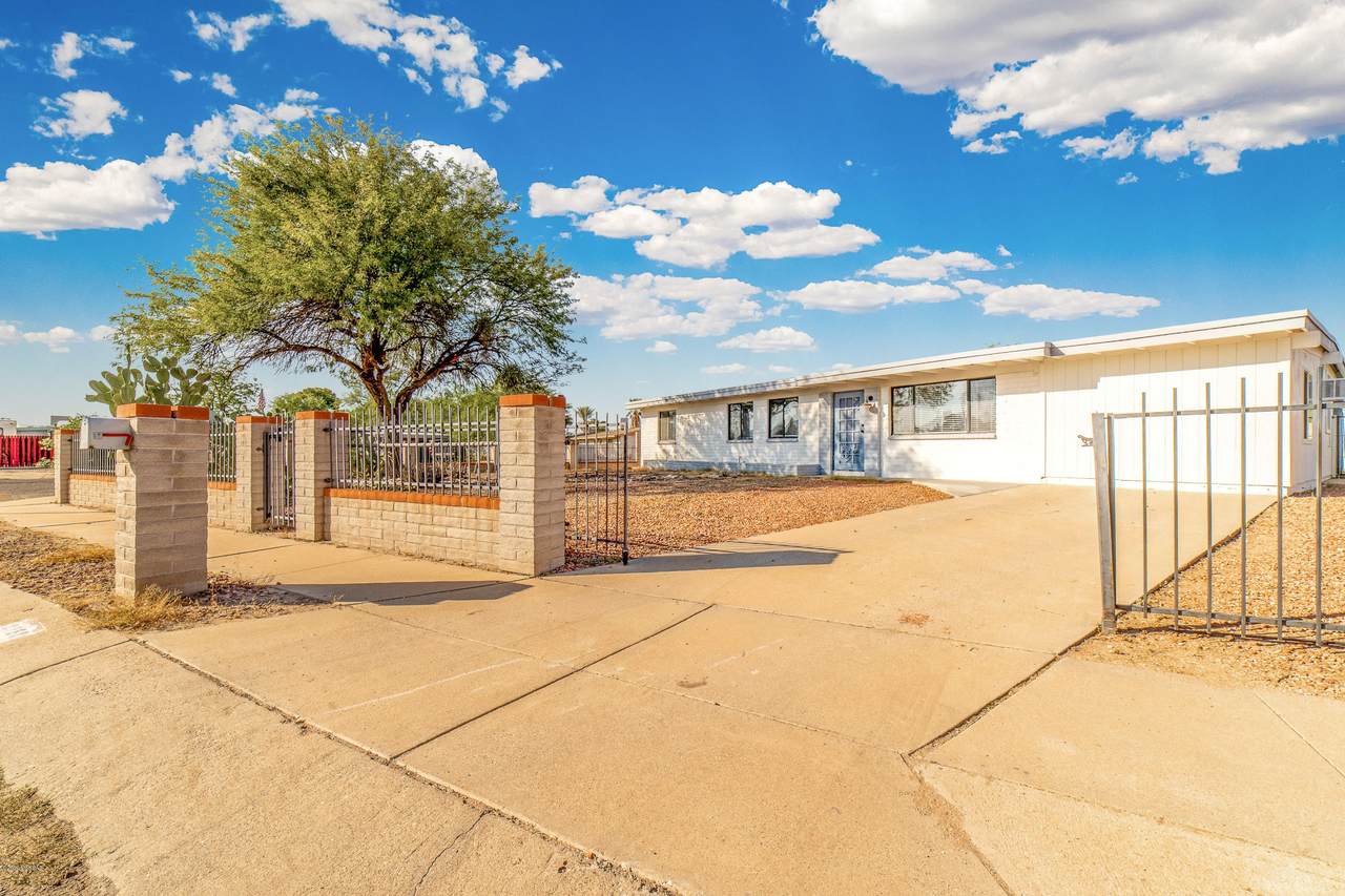 3150 Bartlett Place - Photo 1