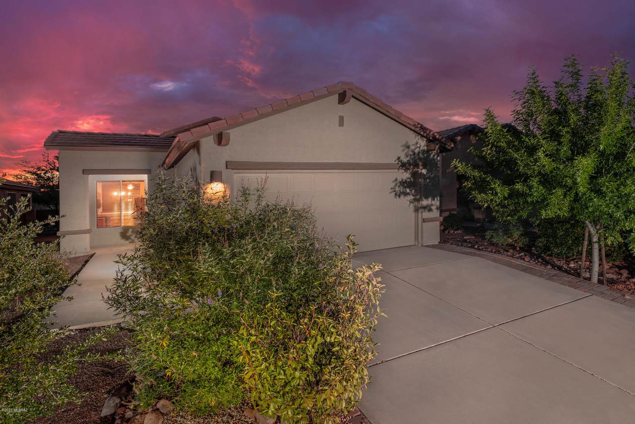 921 Delacroix Drive - Photo 1