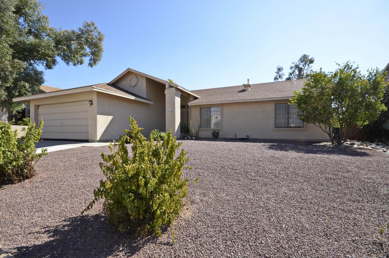 10160 King Manor Drive - Photo 1