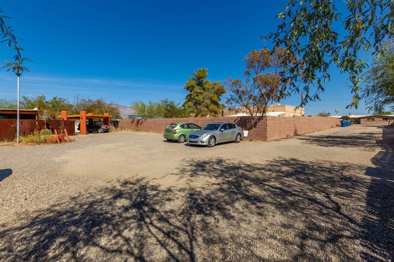 2129 Margaret Avenue - Photo 1