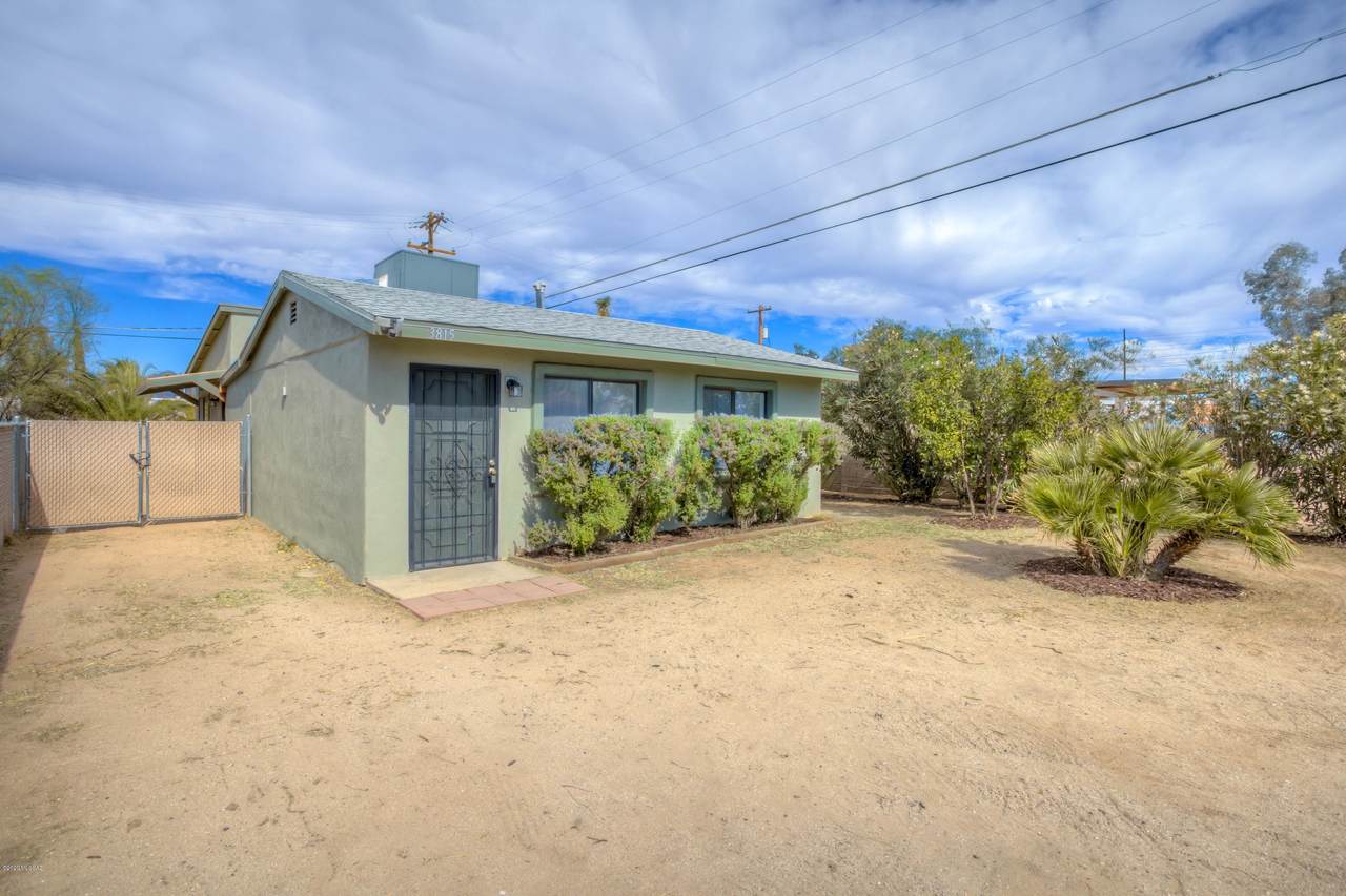 3815 Shepherd Place - Photo 1