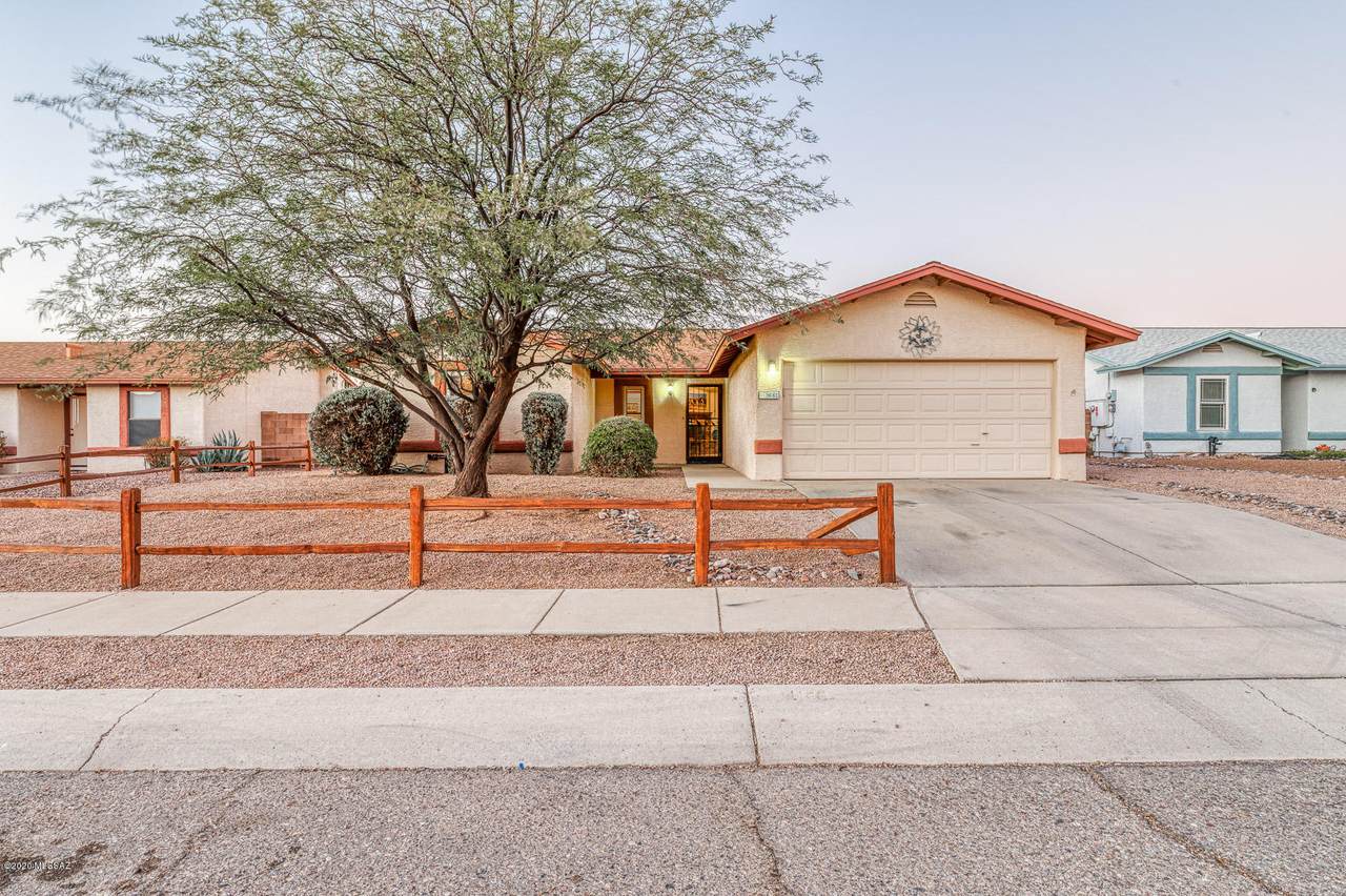 9661 Caldwell Drive - Photo 1