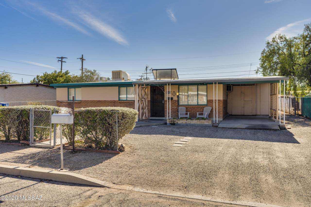 5418 Andrew Street - Photo 1