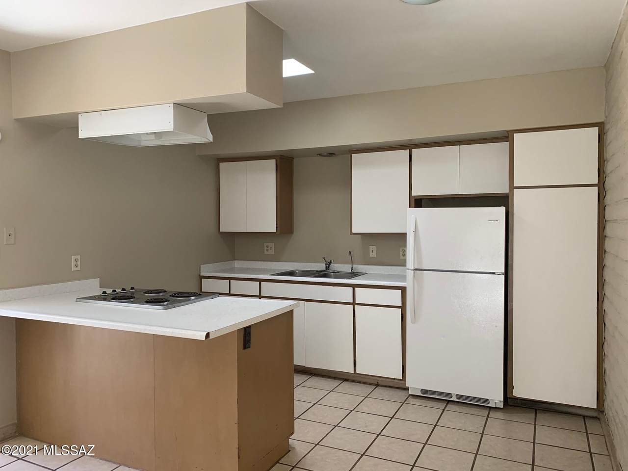 3204 Cherry Avenue - Photo 1