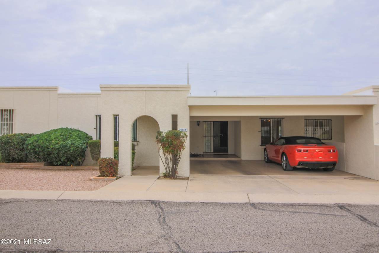9032 Palms Park Drive - Photo 1