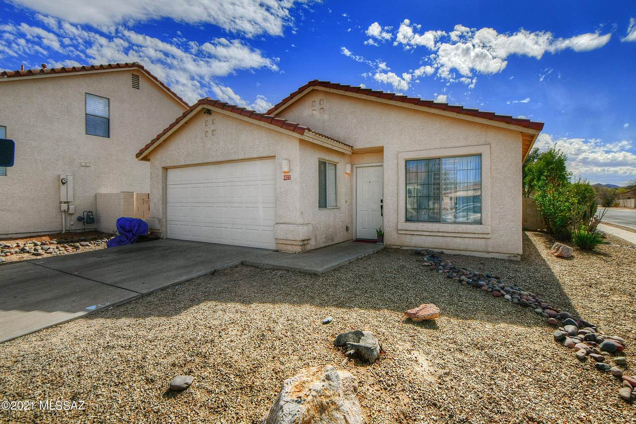 8022 Siskiyou Drive - Photo 1