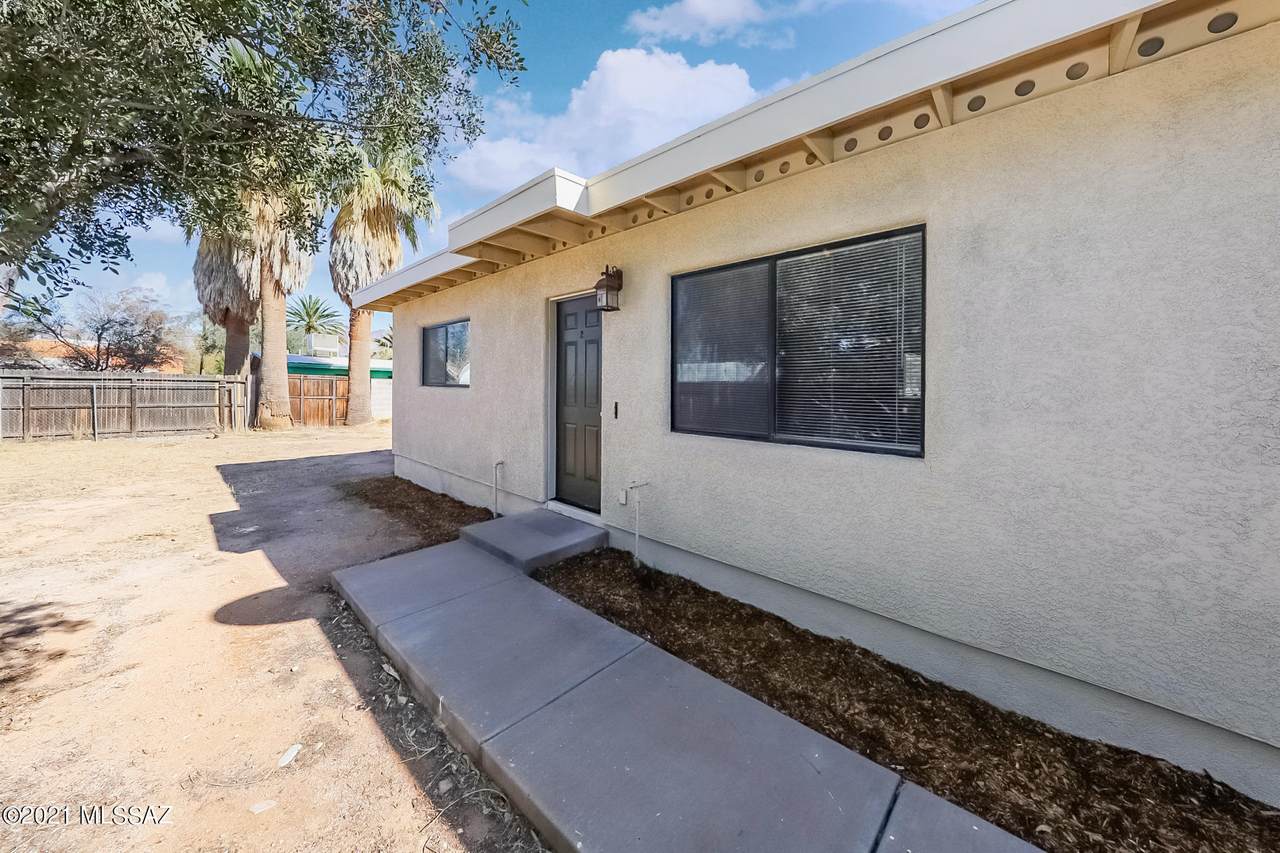 3149 Flower Street - Photo 1