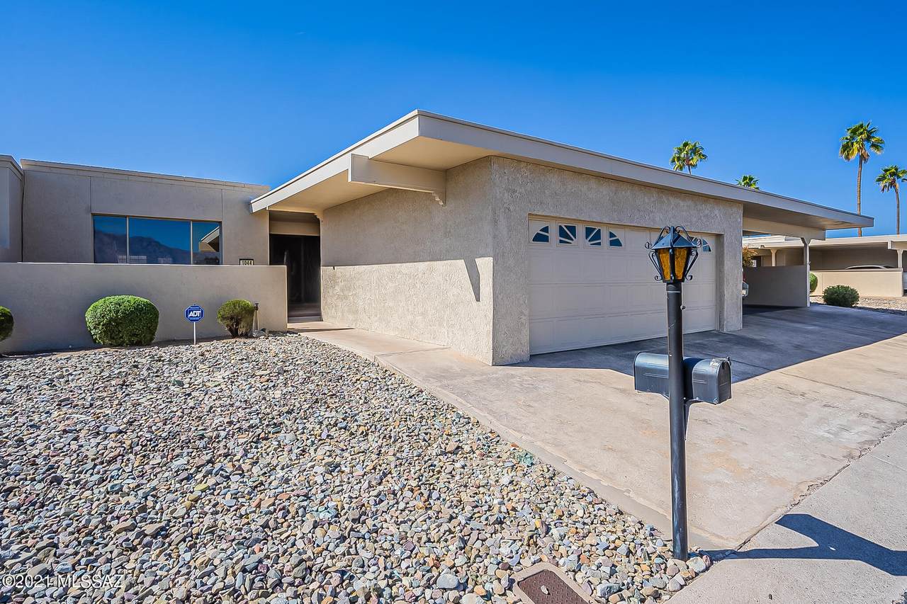 1044 Caribe Avenue - Photo 1