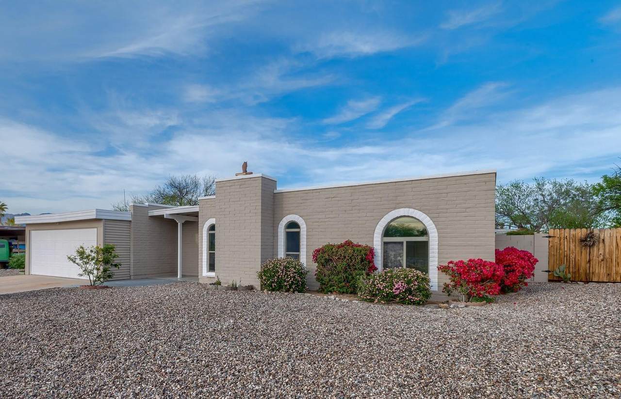 430 Bedford Drive - Photo 1