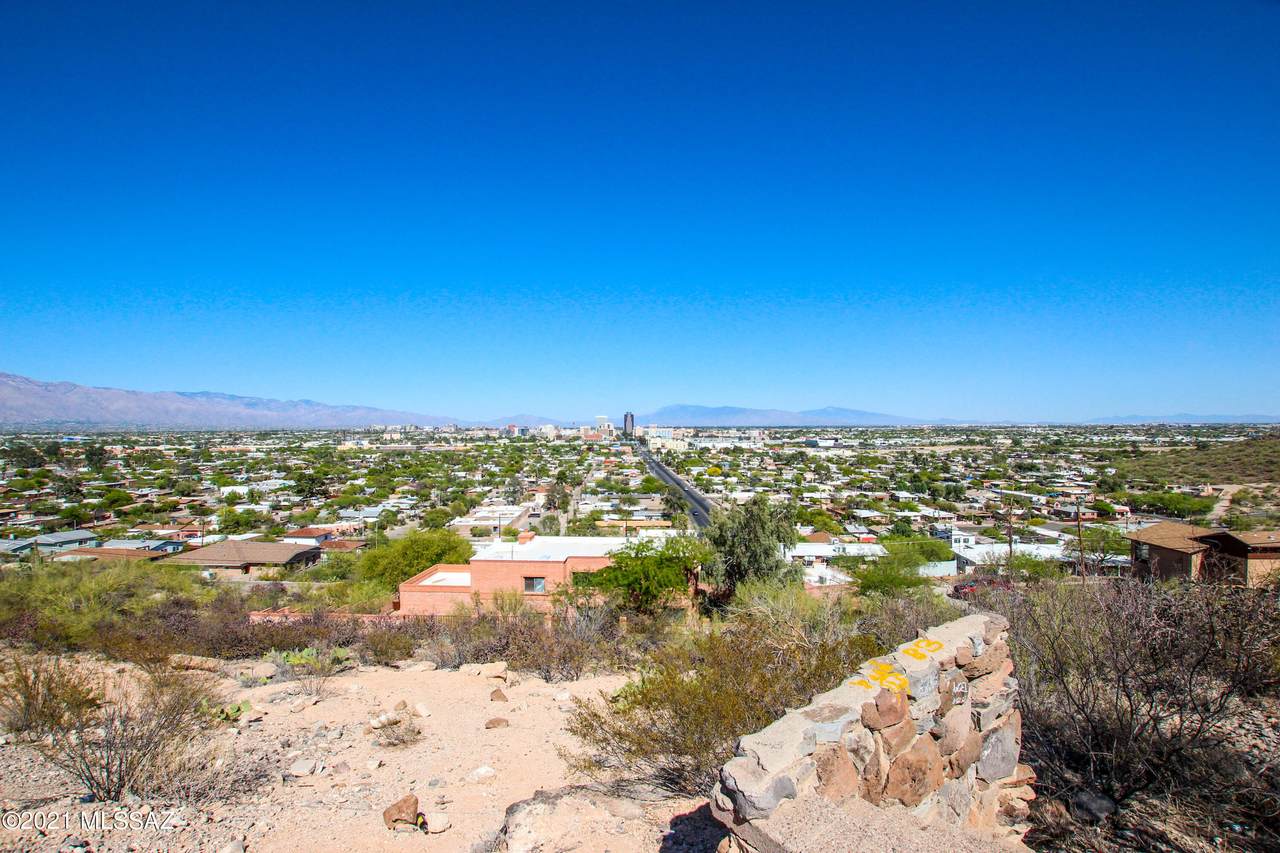16 Panorama Circle - Photo 1