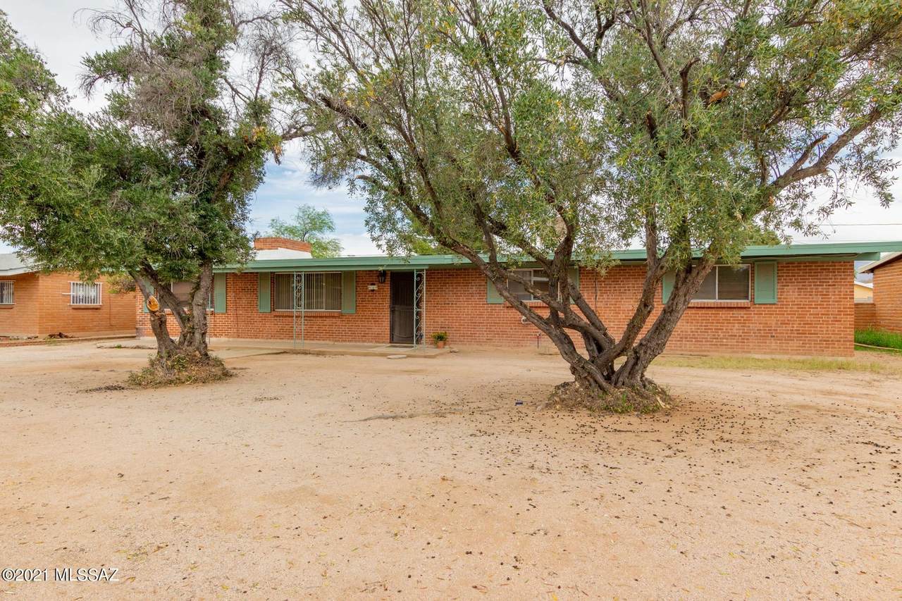 5349 Baker Street - Photo 1