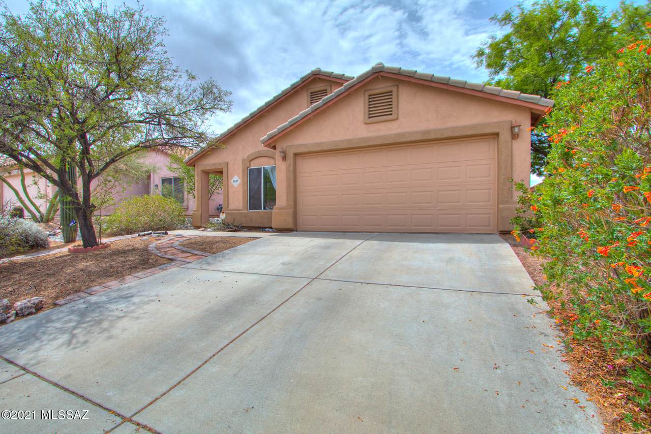 5537 Dove Of Peace Drive - Photo 1