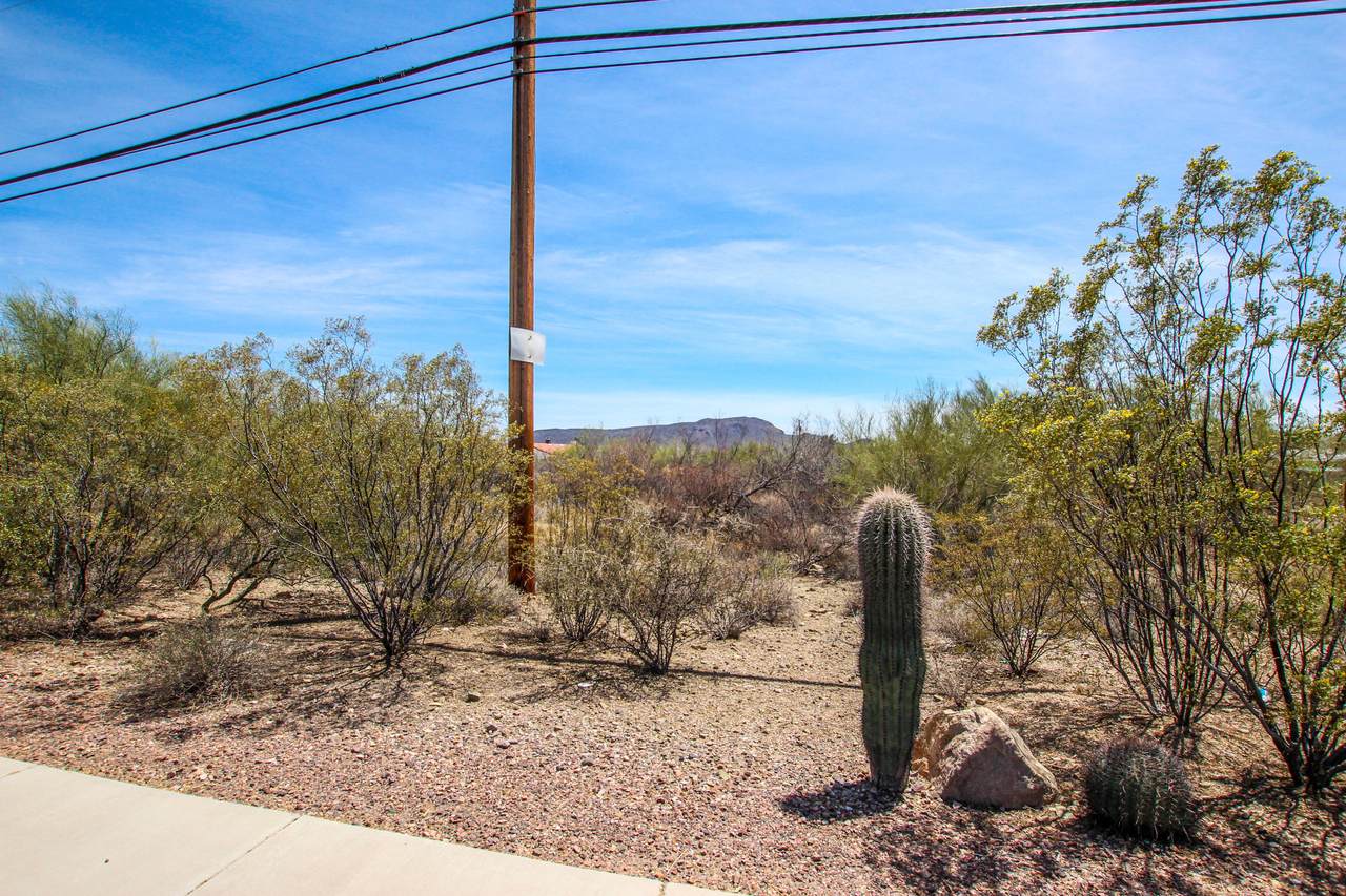 4711 Valencia Road - Photo 1