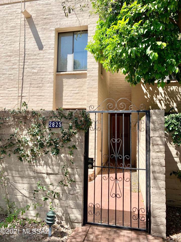 2825 Sierra Vista Road - Photo 1