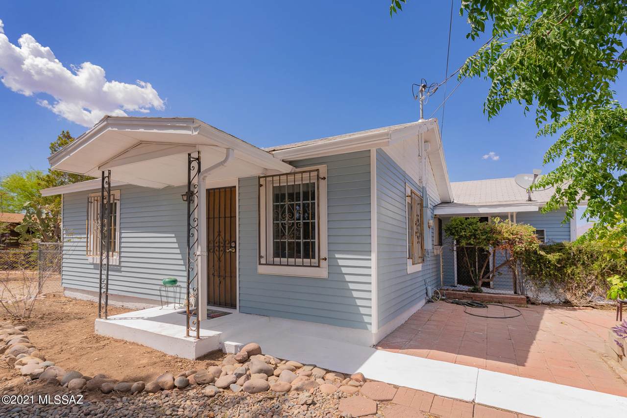 431 Navajo Road - Photo 1