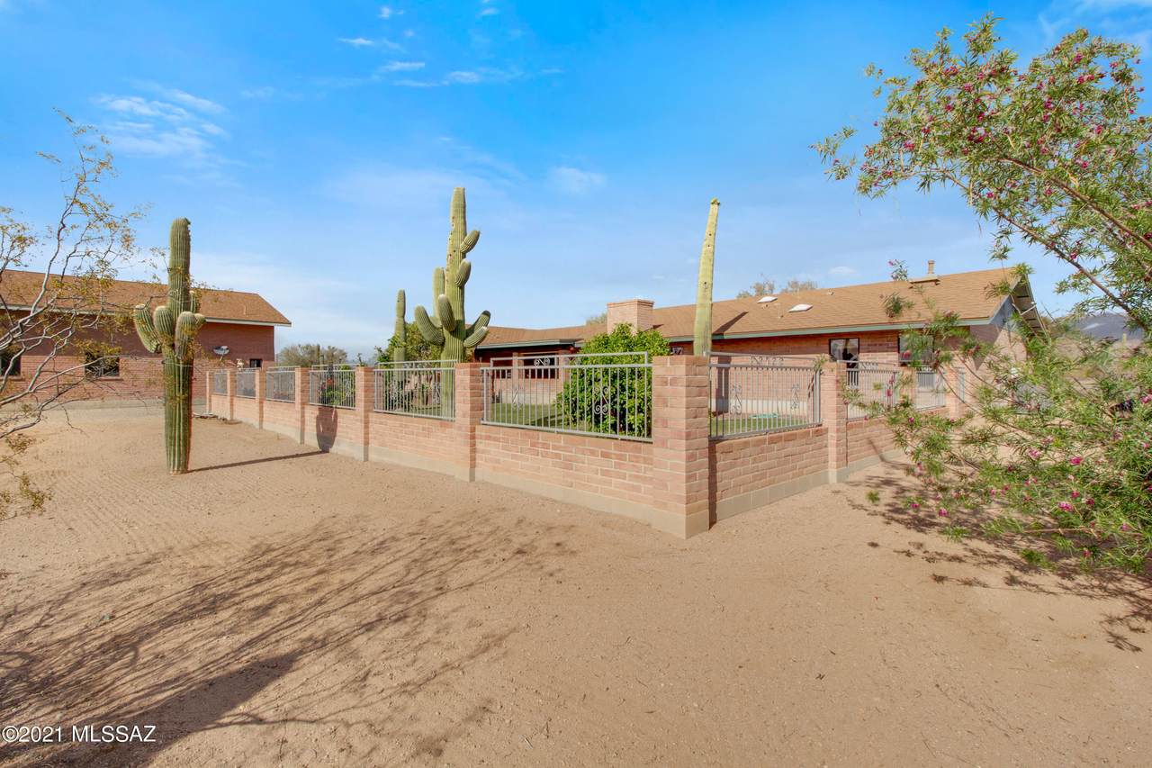 4505 Sanders Road - Photo 1