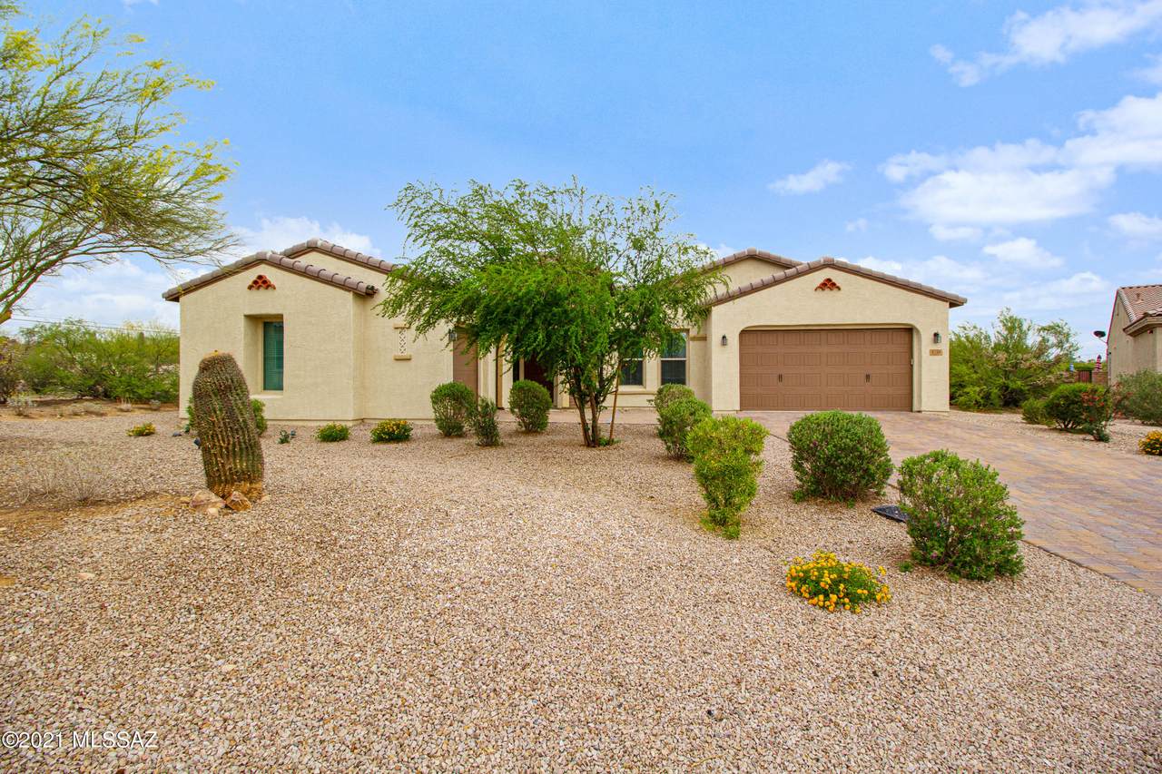 4334 Black Stallion Court - Photo 1