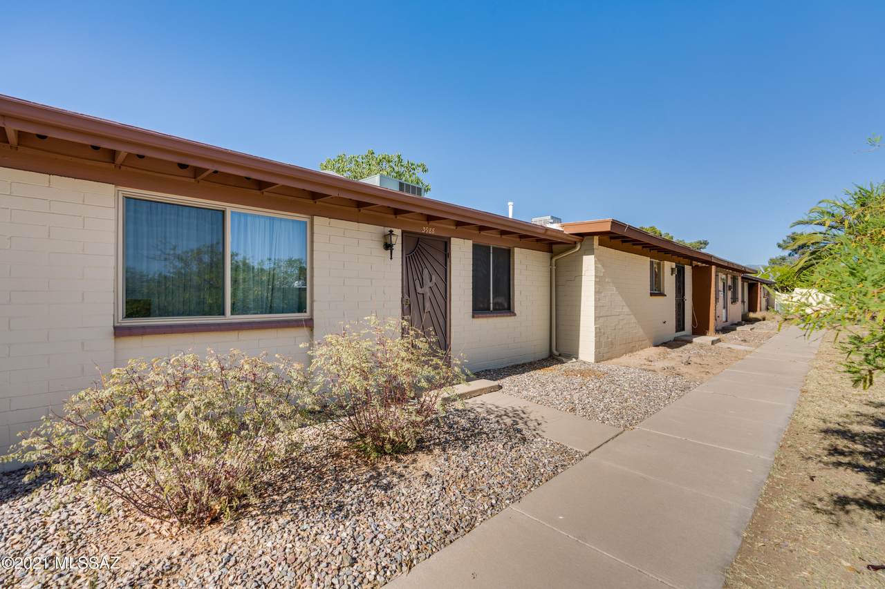 3988 Evergreen Avenue - Photo 1