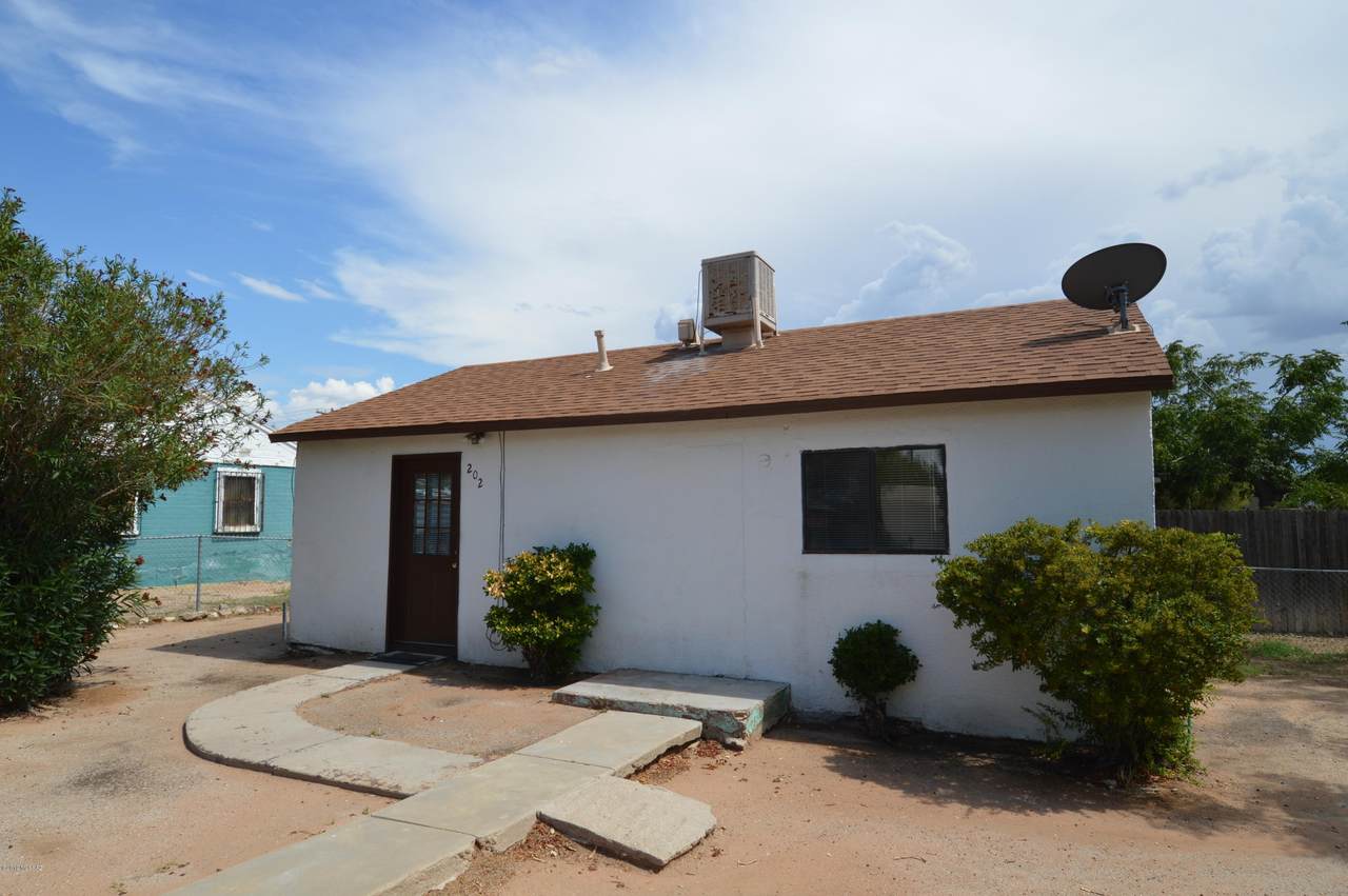 202 Pennsylvania Drive - Photo 1