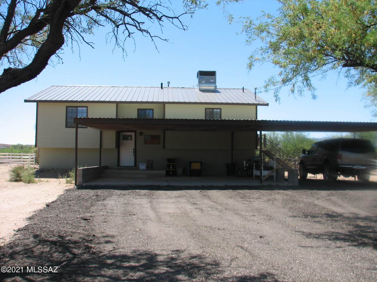 800 Possum Lane - Photo 1