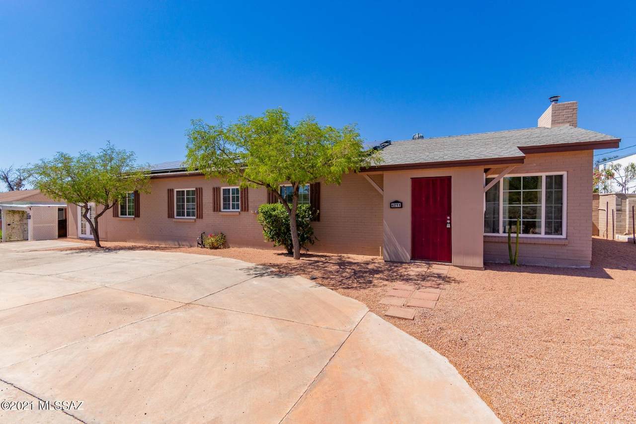 4211 5Th Street - Photo 1