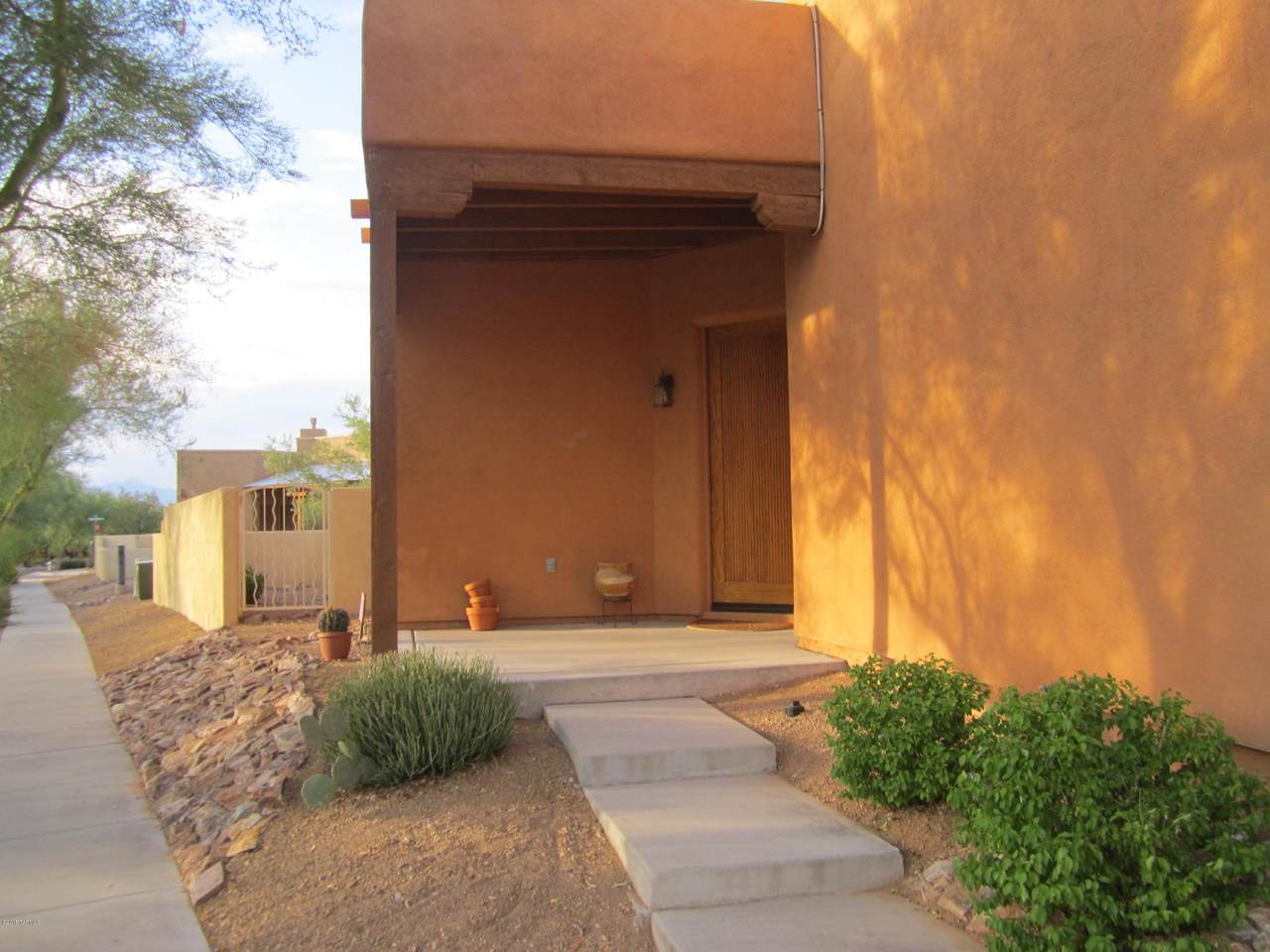 10525 Eisenbergs Place - Photo 1