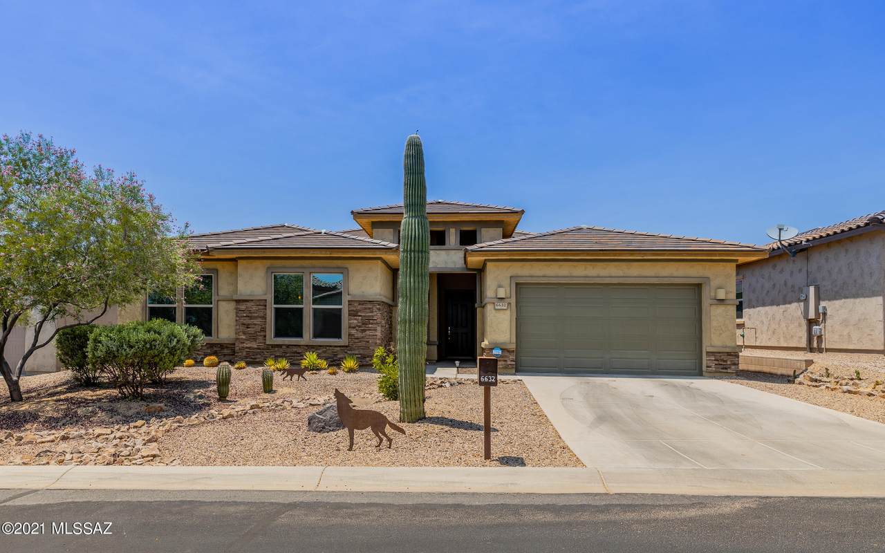 6632 Whispering Windmill Lane - Photo 1