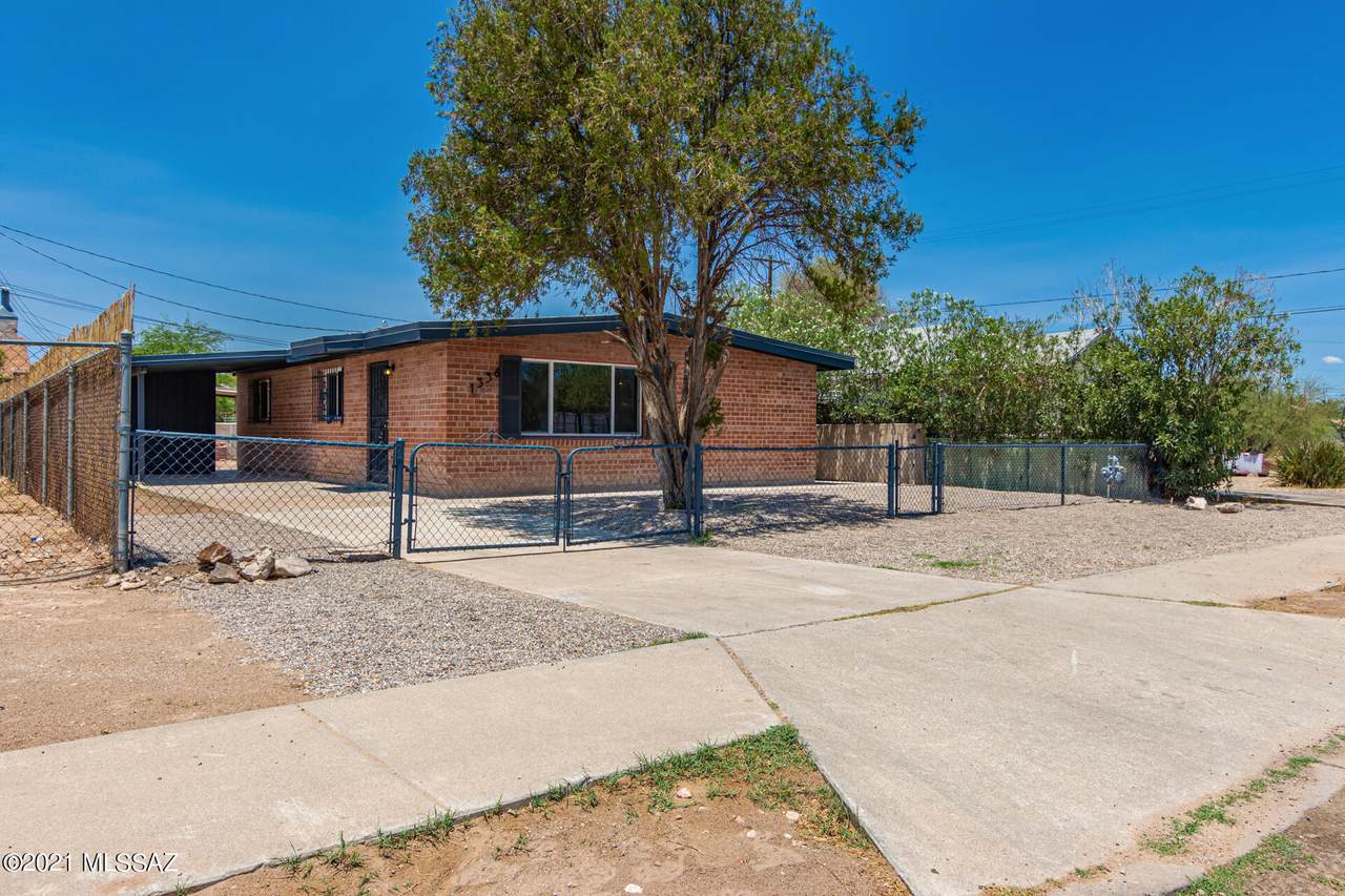 1336 5th Avenue - Photo 1