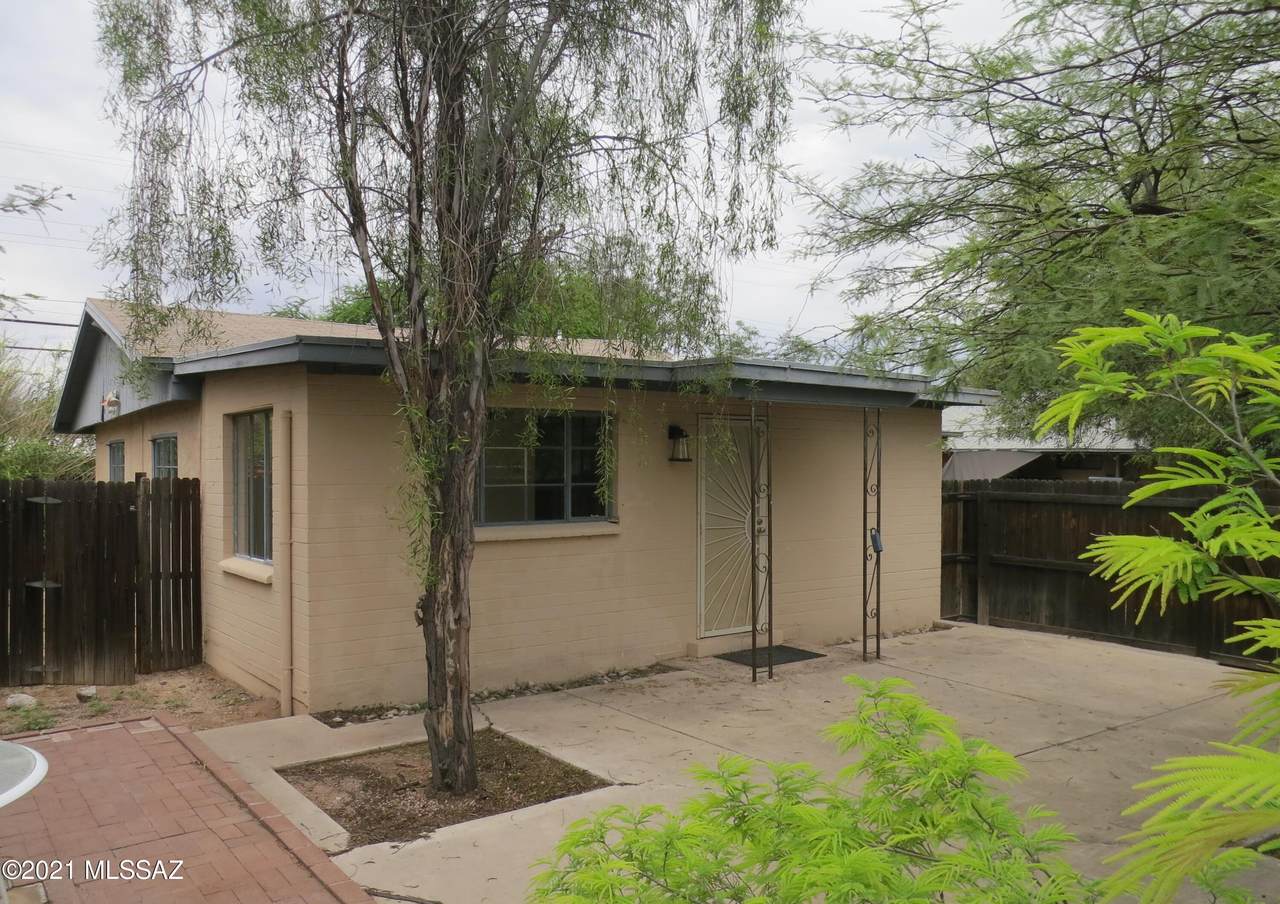 2925 Park Avenue - Photo 1