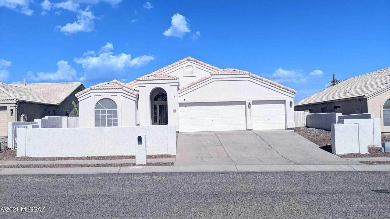 7510 Thornwood Road - Photo 1
