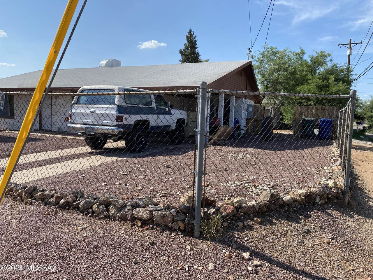 135 Blacklidge Drive - Photo 1