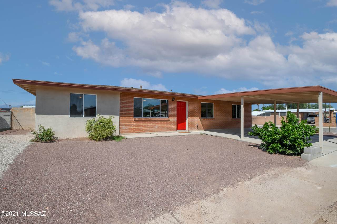 6871 Mary Drive - Photo 1