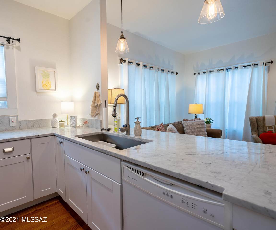 2202 1St Street - Photo 1