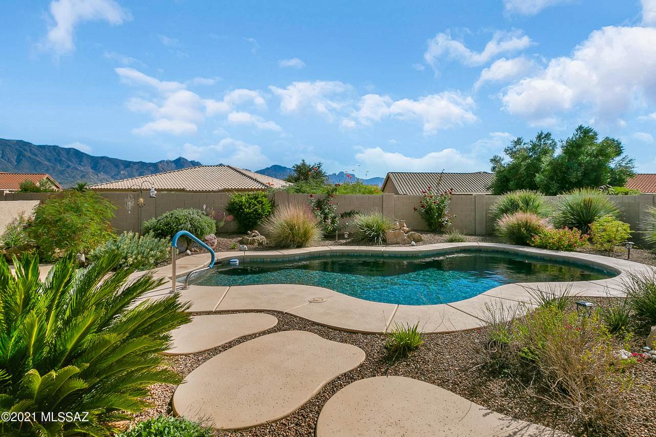 61805 Redwood Drive - Photo 1