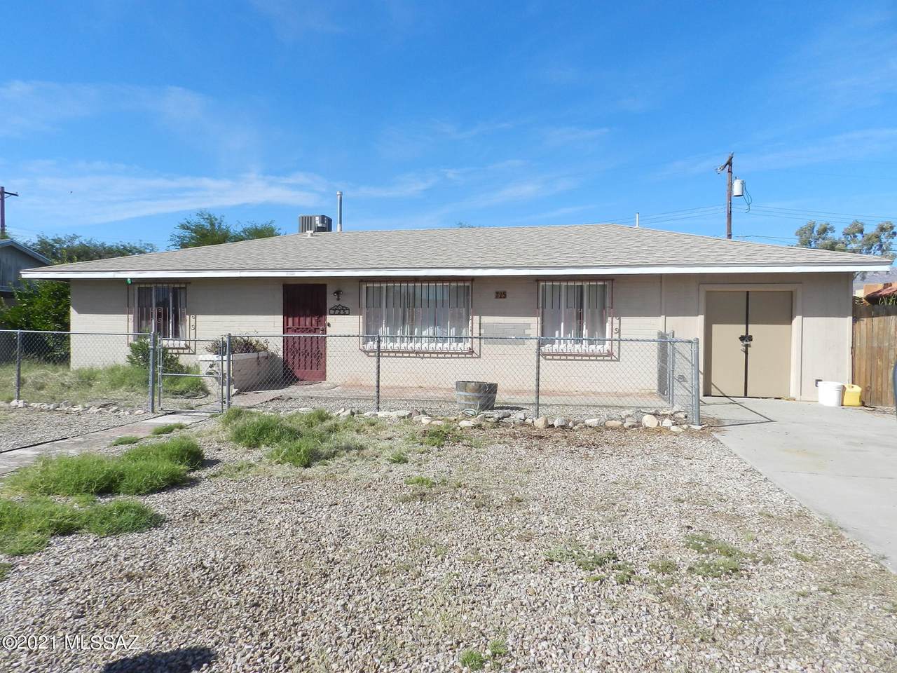725 Mcmillan Drive - Photo 1