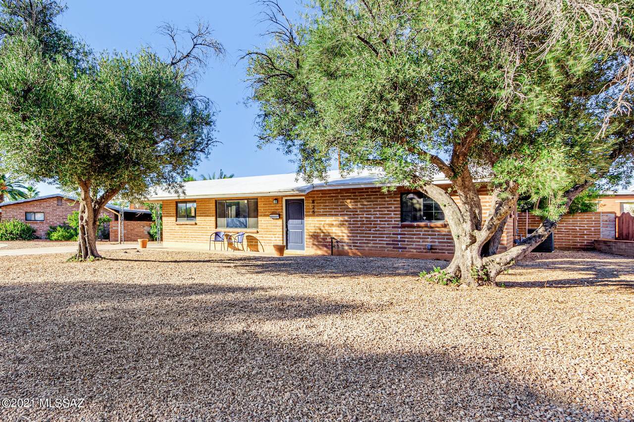 825 Mitchell Drive - Photo 1